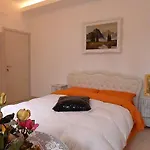 بيت ضيافة Monaco 3*